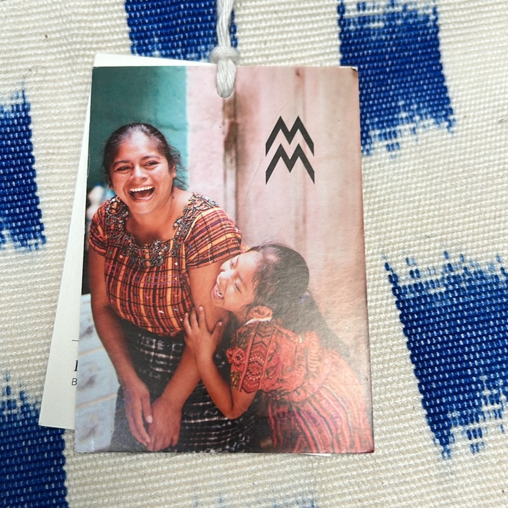 Mercado Global Dalia Blue Brush Strokes Woven and Leather Tote Bag Crossbody - Picture 5 of 7